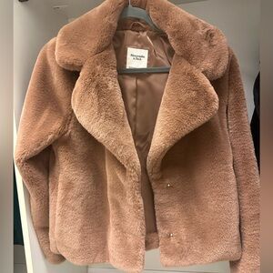 Abercrombie & Fitch Women's Faux Fur Short Coat